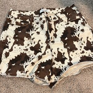 Judy Blue 2XL shorts cow print